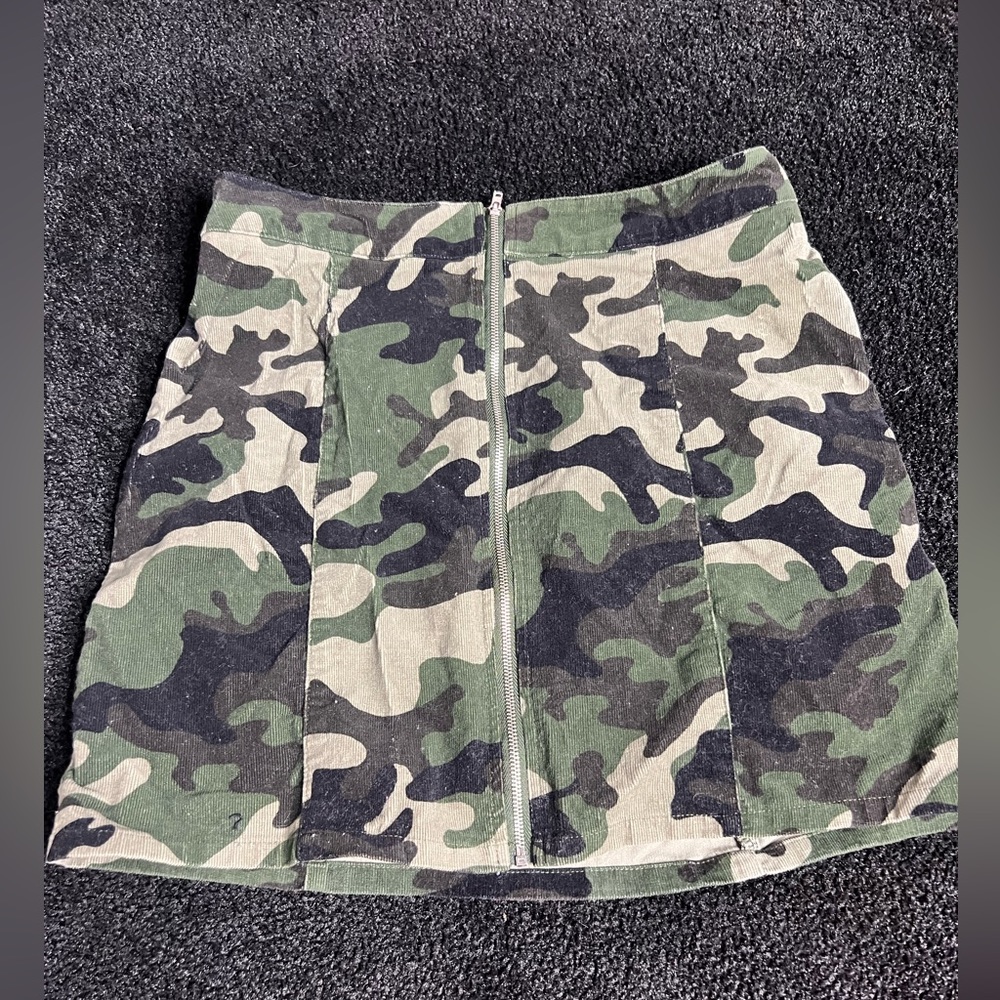 Full zip down green army skirt